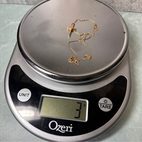 B.A.B. Barton A. Ballou 14K Gold Cross Pendant Necklace 3 Grams - Picture 4 of 8